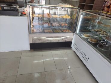 Dönər aparatları: Endirim‼️Shirniyyat quru vitrini 370 Azn. Olchu 1.20. Ideal