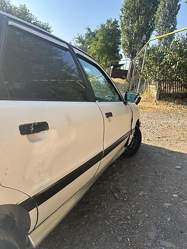 Транспорт: Audi 80: 1990 г., 1.8 л, Механика, Бензин, Седан — 4