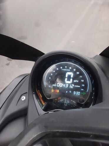 скутеры ямаха: Скутер Yamaha, 180 куб. см, Бензин, Колдонулган
