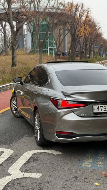 Lexus: Lexus ES: 2019 г., 2.5 л, Вариатор, Гибрид, Седан — 3