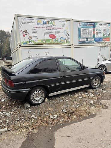 aubi s4: Ford Escort: 1995 г., 1.4 л, Механика, Бензин, Седан — 3