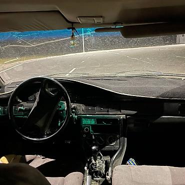 Унаа: Audi 100: 1989 г., 2 л, Кол менен иштөөчү, Бензин, Седан — 4