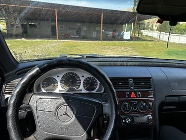 мерс 124 2 2 об: Mercedes-Benz — салон и интерьер - Классическая передняя панель с — 1