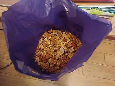 Чуко 1 шт. 25 сом в общем 900 штук ( можно купить оптом )