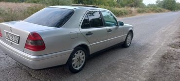 opel astra c: Mercedes-Benz B 180: 1.8 l | 1995 il Sedan