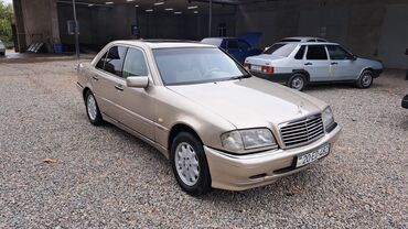 Mercedes-Benz: Mercedes-Benz C 240: 2.4 l | 1997 il Sedan