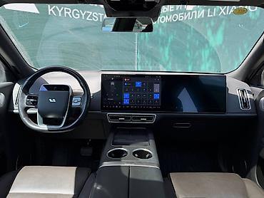 leopard 3: Lixiang L8: 2024 г., 1.5 л, Автомат, Гибрид, Кроссовер — 6