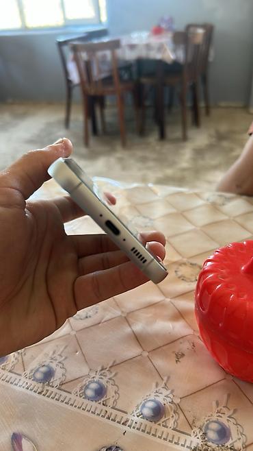 samsung s23 fe: Samsung Galaxy S23 FE, 128 GB, rəng - Ağ, Sensor, Barmaq izi, Simsiz şarj — 2