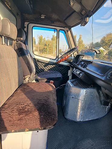 renault master: Mercedes-Benz : 1990 г., Фургон — 6
