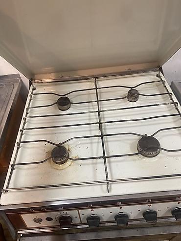 Qaz sobaları: Mətbəx üçün qaz plitəsi və üst dolab dəsti - Qaz plitəsi: 4 gözlü üst — 1