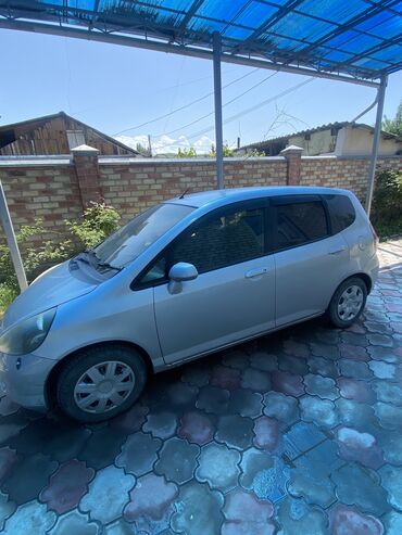копот фит: Honda Fit: 2001 г., 1.5 л, Автомат, Бензин
