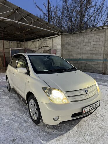 Toyota: Toyota ist: 2003 г., 1.3 л, Автомат, Бензин, Хэтчбэк