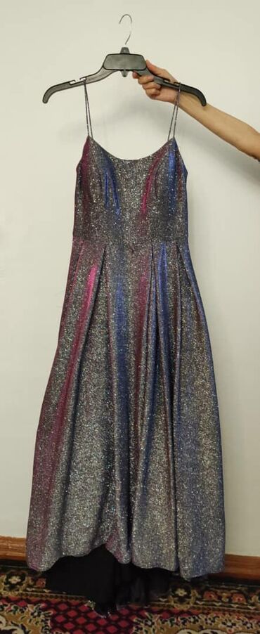 платье кружевное: Вечернее платье, Пышное, Длинная модель, Без рукавов, M (EU 38), L (EU 40)