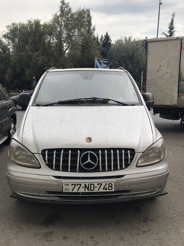 Mercedes-Benz Vito: 2.2 l | 2003 il Van/Minivan