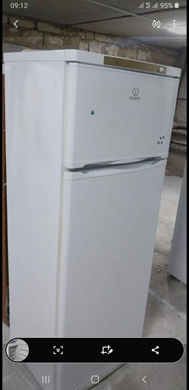 su soyuducuları: İşlənmiş 2 qapılı Indesit Soyuducu Satılır, rəng - Ağ