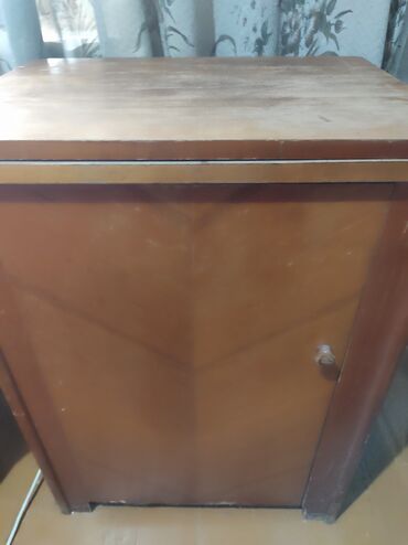 Холодильники: Холодильник Б/у, Однокамерный — 2