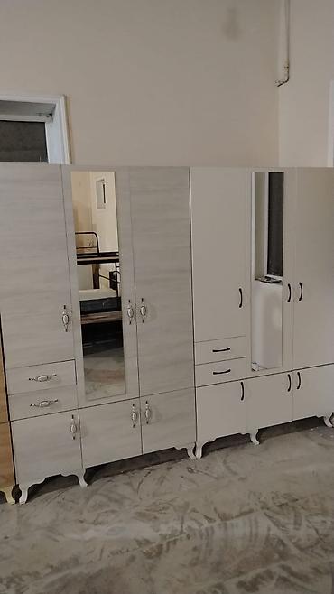 Paltar dolabları, qarderoblar: Geniş həcmli paltar dolabı - Dizayn: Klassik xəttlər, açıq rəng — 2