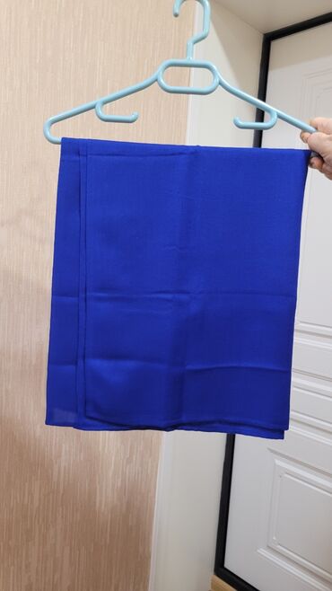 Baş geyimləri: Şəkli sola cevirin 4 man
şarf (hicab) 1 dəfə istifadə olunub — 2