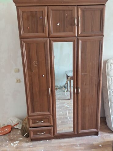 şef qapi: İşlənmiş, Açılan, 2 qapılı Düz dolab, Dolab-asılqan
