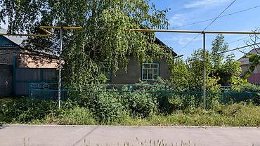 советски: Продаю жилой дом с участком 11соток в Новопокровке на углу ул. Ленина — 1