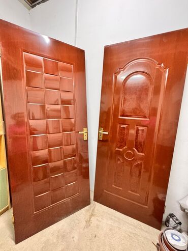 продаю бу межкомнатные двери: Продаю б.у межкомнатные двери
длинна 200см
ширина 80см