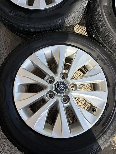 auris: Комплект оригинальных литых дисков Toyota с шинами - Количество: 4 — 5