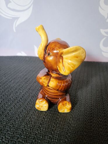 Figure: Figura, bоја - Šareno, Novo — 8