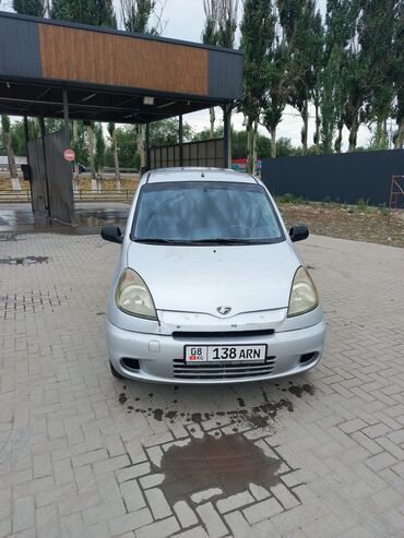 срочно продать машину: Toyota Yaris Verso: 2000 г., 1.3 л, Механика, Бензин, Фургон