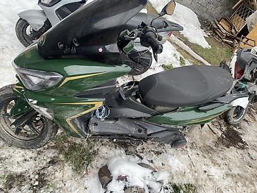 Скутеры: 4 скутера обмен на машину или на телефон 
4-130000 — 17