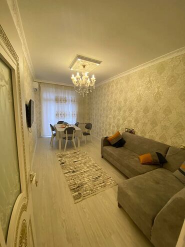 Uzunmüddətli kirayə mənzillər: Mənzil kirayı verilir. 2 otaq 17.3 mərtəbə. Teze temirden cixmish — 1