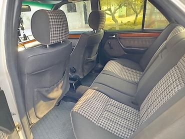аксессуары для авто: Mercedes-Benz W124: 1992 г., 2.2 л, Автомат, Бензин, Седан — 1