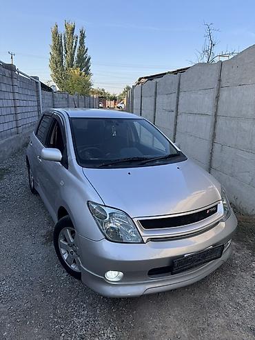 nisan march: Toyota Ist: 2002 г., 1.5 л, Автомат, Бензин, Хэтчбэк — 2