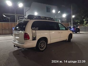 авто последующие выкуп: Dodge Caravan: 1999 г., 3.3 л, Автомат, Бензин, Минивэн