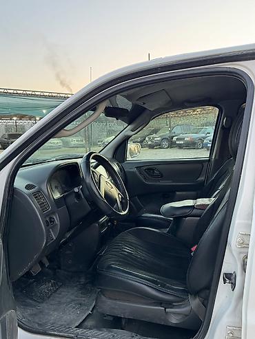аппаратура форд: Ford Escape: 2003 г., 3 л, Автомат, Бензин, Кроссовер — 8
