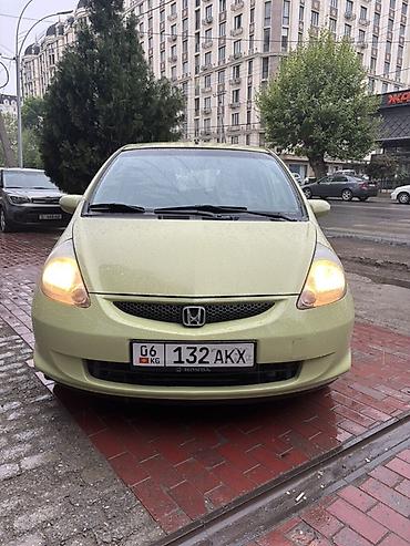 Honda: Honda Fit: 2005 г., 1.4 л, Вариатор, Бензин, Хэтчбэк — 3