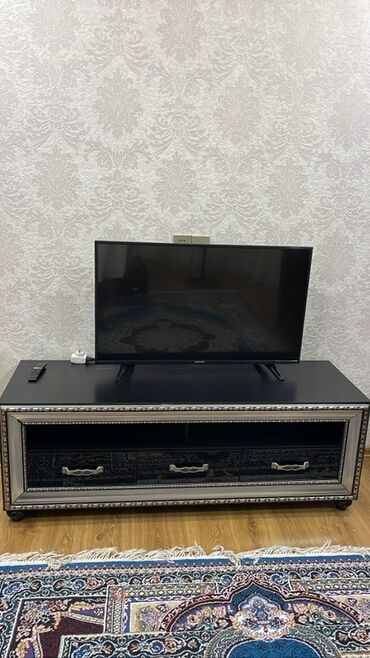 группа мебели: TV altlığı, Kredit yoxdur