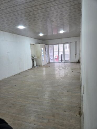 Digər daşınmaz kommersiya əmlakı icarəsi: İcarəyə verilir. Binə Sovxoz Binə qəsəbəsi Sovxoz / Ülvinin yanı Ülvi — 8