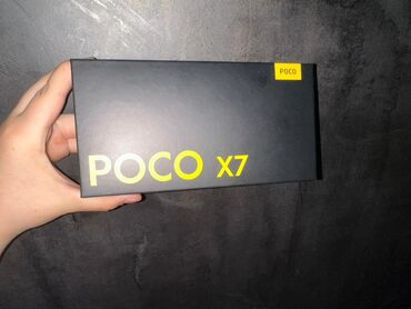 Poco: Poco X7, Б/у, 256 ГБ, цвет - Серебристый, 2 SIM, eSIM — 2