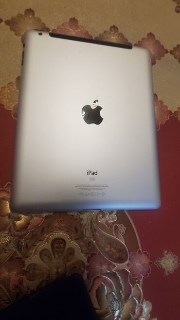 Apple iPad: Diqqətləoxu !!! zapcast kimi satılır, köhnə modellərdir! İllər əvvəl — 3