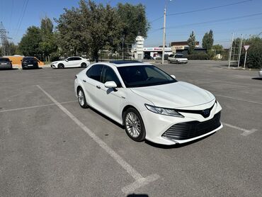 Toyota: Toyota Camry: 2019 г., 2.5 л, Вариатор, Гибрид, Седан