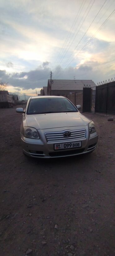 Toyota: Toyota Avensis: 2004 г., 2 л, Автомат, Бензин, Седан