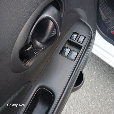 Nissan: Nissan Sunny. 2019. Mator - karopka saz vəziyyətdə. dəyişən detal — 11