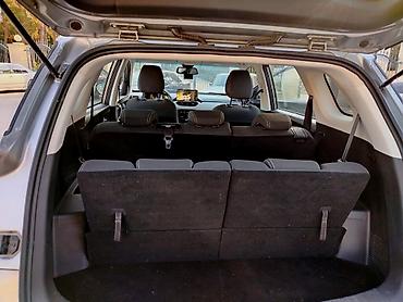 Chevrolet: Chevrolet Captiva Premier – gümüşü rəngdə, müasir və geniş krossover — 9