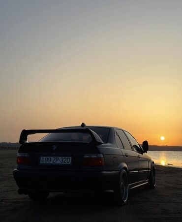 BMW: Marka: BMW Model: E36 Buraxilis ili: 1996 Yürüs: 485.000 km Süret — 24