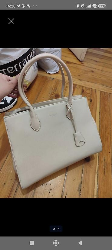 Кроссовки и спортивная обувь: Кеды женские, 2 пары. 1) Белые кожаные кеды: - Минималистичный — 12