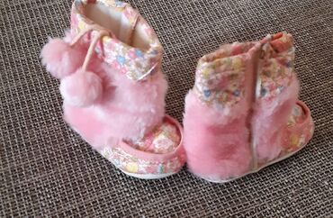 ugg cizmice za bebe: Bebi cizmice presijavaju se