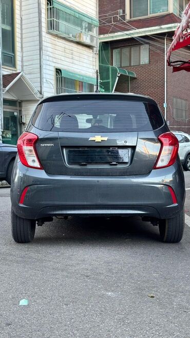 Chevrolet: Chevrolet Spark: 2019 г., 1 л, Вариатор, Бензин, Хэтчбэк — 17