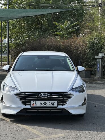 срочно продам авто нужны деньги: Hyundai Sonata: 2019 г., 2 л, Автомат, Газ, Седан