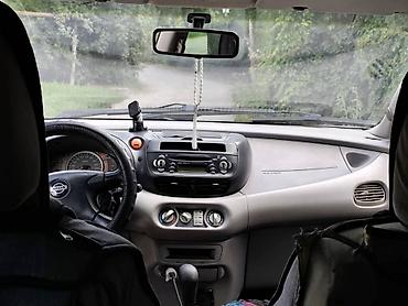mazda tribut: Nissan Tino: 2001 г., 1.8 л, Кол менен иштөөчү, Бензин, Вэн/Минивэн — 4