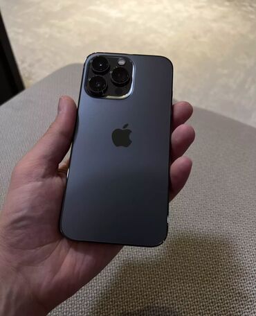 Apple iPhone: IPhone 13 Pro, Б/у, 128 ГБ, Jet Black, Зарядное устройство, Защитное стекло, Чехол, 87 %